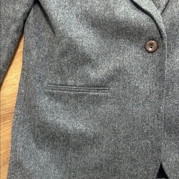 Vintage Women’s Sag Harbor Gray Wool Blend Blazer - Picture 3 of 7